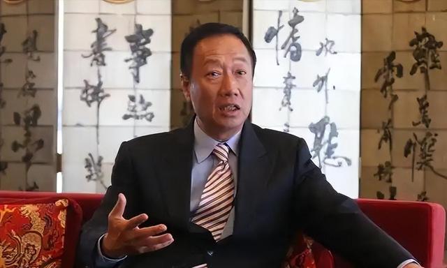 彻底摊牌了！郭台铭做梦也没料到，中国市场赏饭吃的时代结束了