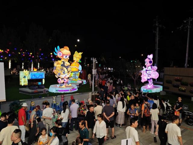 实拍!这条500米小街成夏夜顶流——