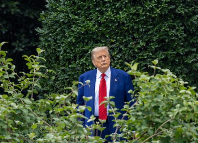 特朗普：有人威胁我，说我再这么做中国就赢了，赢就赢吧我不在乎