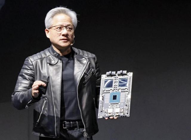 2nm 芯片跳票震动全球!摩尔定律周期延长至 36个月，芯片业面临重塑