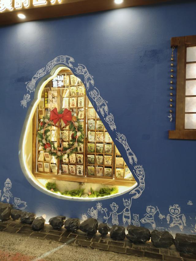 贵阳青云路，藏着烟火与新潮的夜