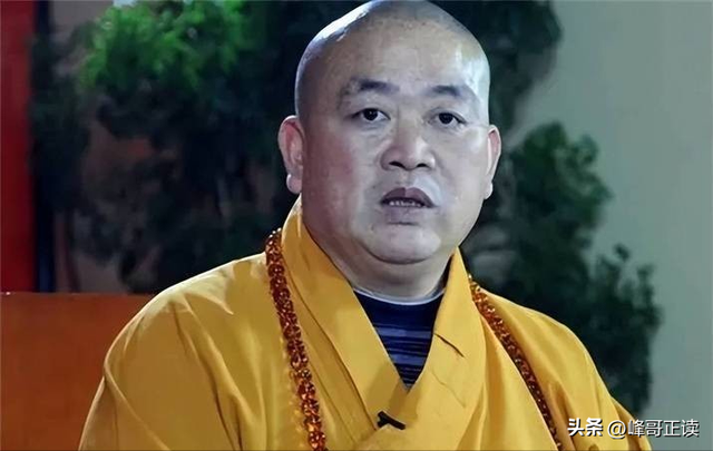 女徒弟众多，老僧见面下跪，释永信在少林寺的生活，到底有多爽？
