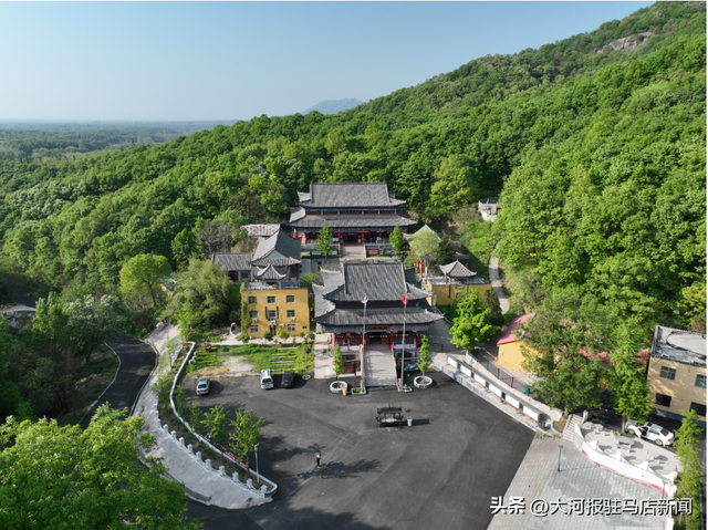 金顶山：重阳七天乐，所有人免门票