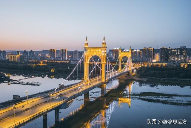 退休后跟着儿子到陕西宝鸡生活了一年，说实话，我羡慕这的生活了