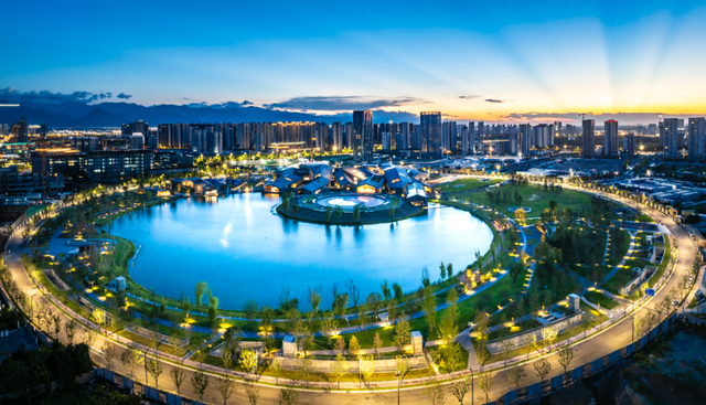 西安这个剧院“不设大门”！