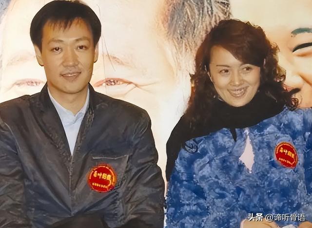 离春节不到2月，52岁辛柏青高调传出喜讯，朱媛媛终于可以放心了