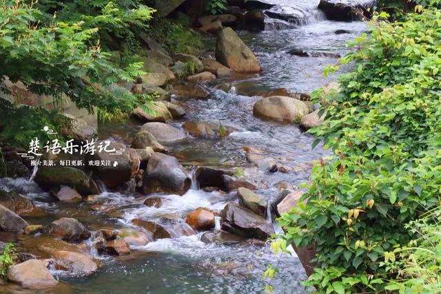 宁波余姚的孙郎埠村，藏于山岙犹如桃源秘境，但清潭浅瀑美不胜收