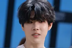 TheShy谈LOL变菜原因：鼠标回报率8000忘调了，打LOL只需要1000多图片