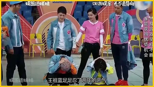 没想到，63岁张凯丽，因九三阅兵上的一个动作，再次实现口碑暴增