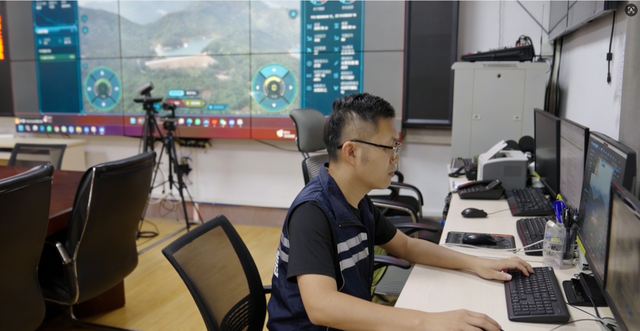 孖髻山，“上锁”！