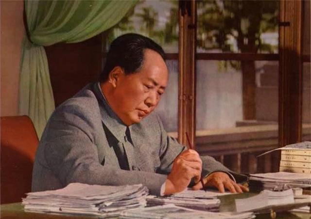 1952年毛主席视察河南，回京后立即拍板：把河南省会迁往郑州吧