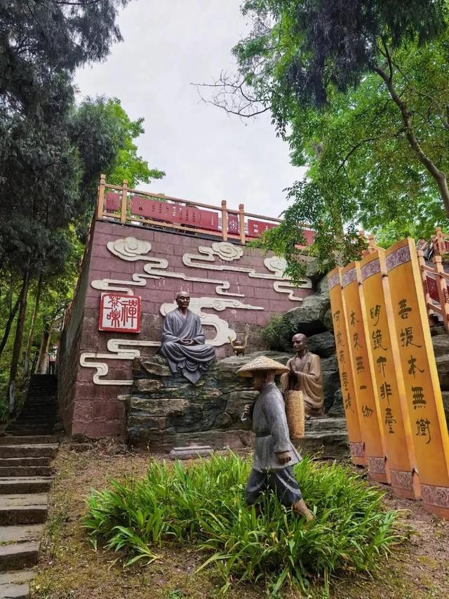 与青城山齐名！成都南门0.5h直达小众古寺，人少景美徒步好去处！