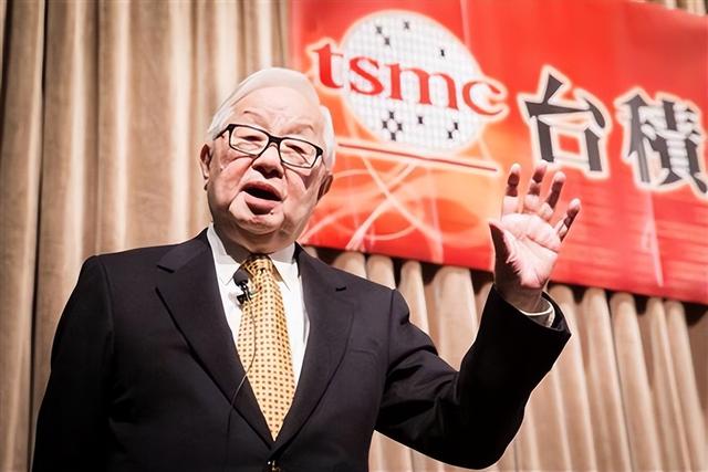 仅差1美元，他误成芯片霸主，同门师弟却弃美回国，誓死突围！