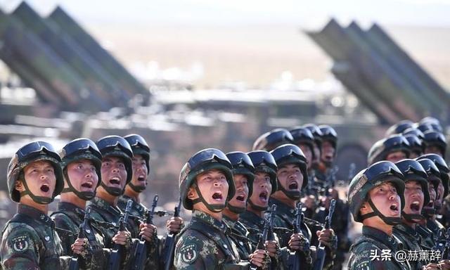 澳军连开3枪，踩踏中国红线，解放军接下挑战书，兵力已一路北上