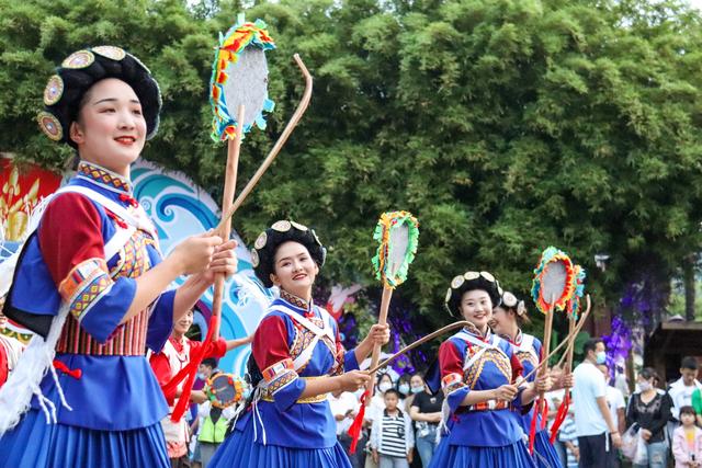 看了日本上半年2152万外国游客，再看云南省接待数量，差距太大了