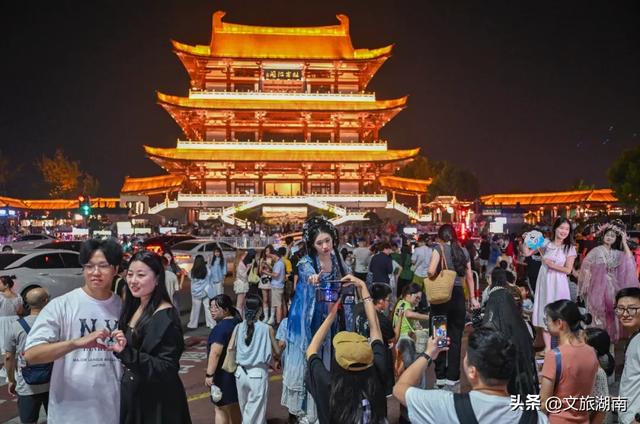 国庆中秋假期，全省累计接待游客近4000万人次