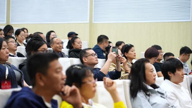 汇八方商客，谱文旅新篇——“坐上高铁游通化”文旅推介座谈会成功举办！