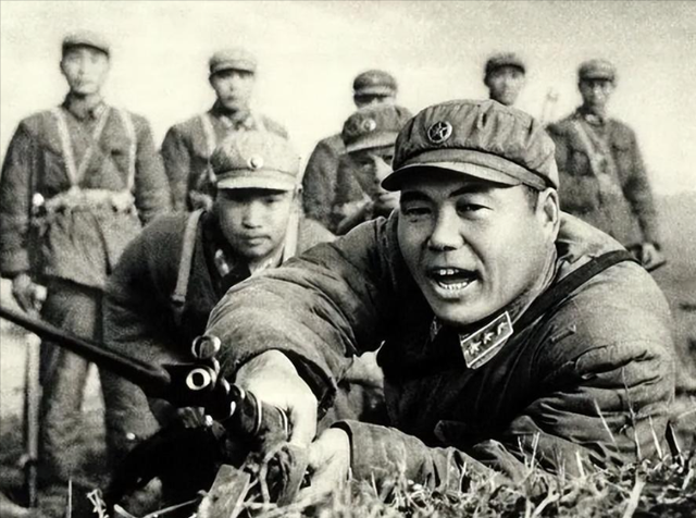 73年，毛主席想从军队里调一人当副主席，周总理立即心领神会
