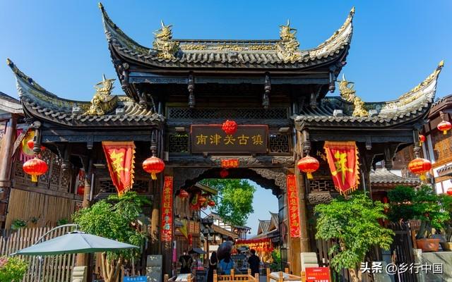 中国四大古城核心吸引力、客群画像与阆中古城的破圈策略研究