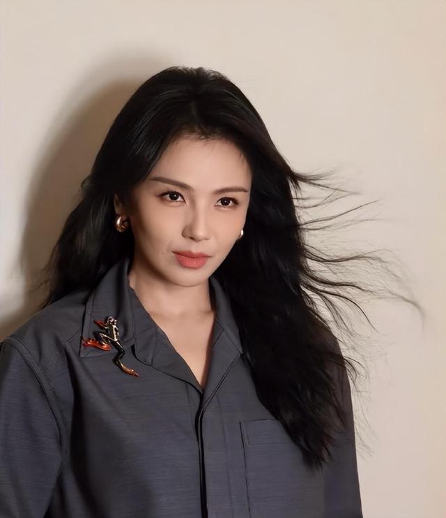 法网恢恢 疏而不漏！佛协四次公开处刑释永信，五个女人成"倒霉蛋"