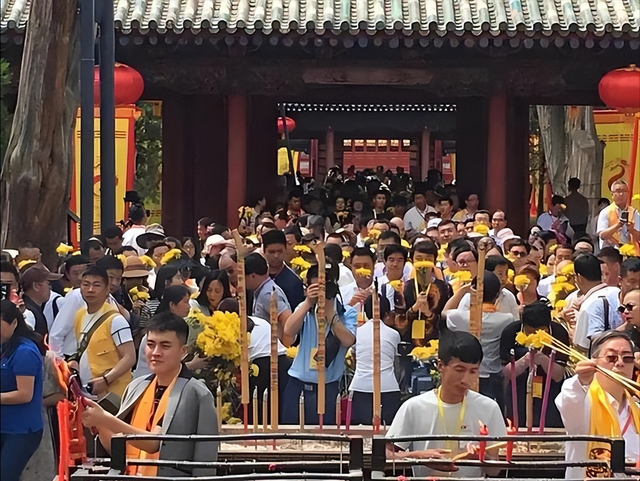 从西湖到灵隐寺，杭州“零门票”模式，如何让游客花钱更痛快？