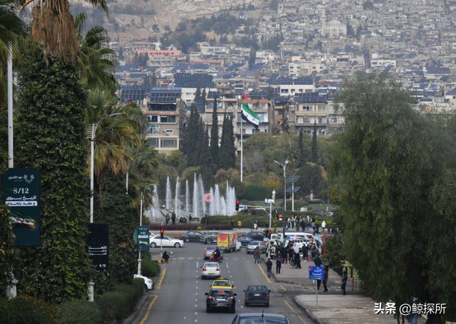 出大事了，美发动大规模空袭，70个目标被摧毁，特朗普紧急表态