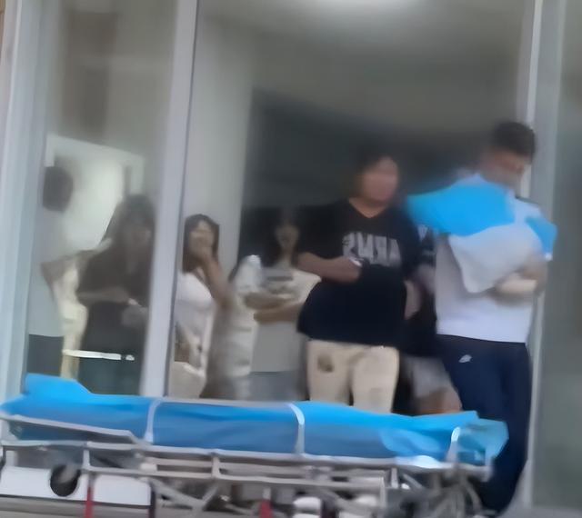甘肃女大学生宿舍生娃后续，校方调查中，怀孕时间引争议