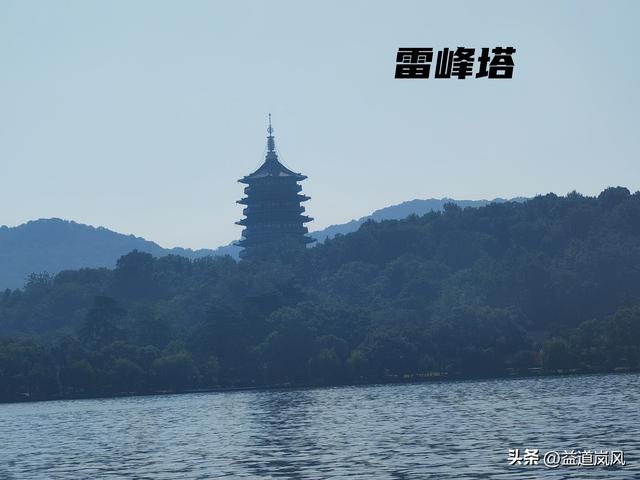 杭州西湖的中秋月印三潭