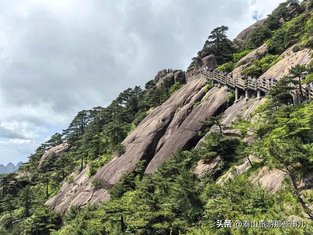 泰山和黄山哪个更累？一个“爆发式”的累，一个“持久战”的累