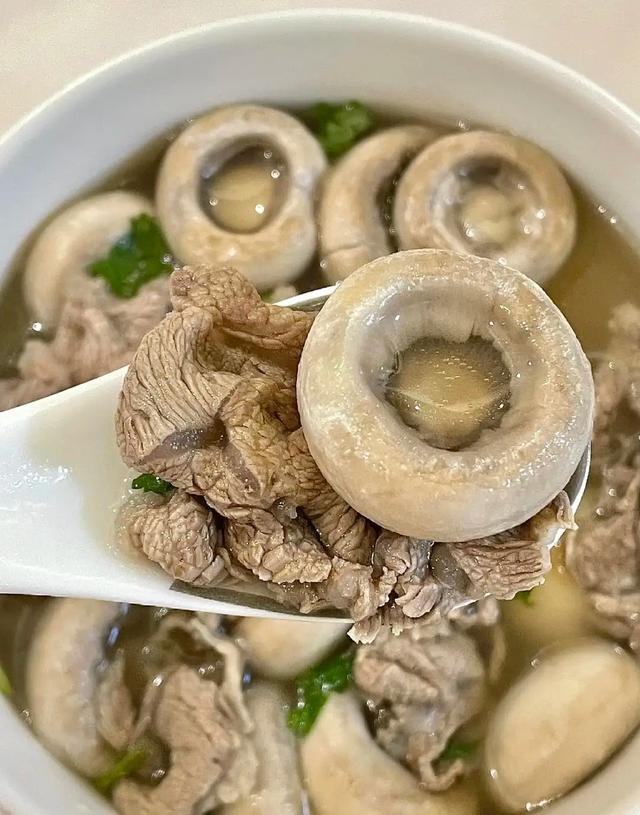 钾是土豆的36倍，建议中老年隔天吃一次，对肝脏好，腿脚更有劲！