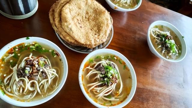 西藏：天与地
