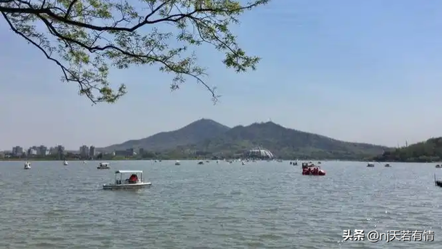 《水闸有声：武庙遗韵与六百年不歇的流淌》