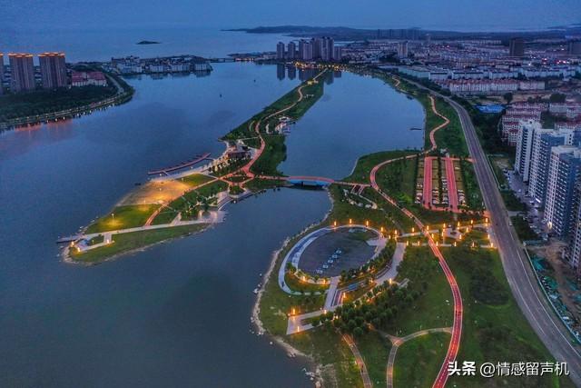 别再卷热搜了！这座“隐形”小城，游客少一半，收入却暴涨38%！