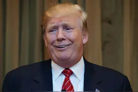 战争将结束？普京开设庆功宴，20国高层排队访俄，伊朗专机先抵达图片