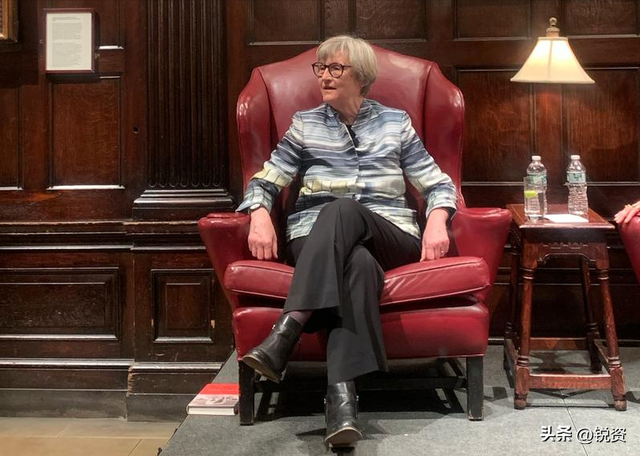 突破研究极限！美国3D芯片产量，AI硬件迎来千倍能效