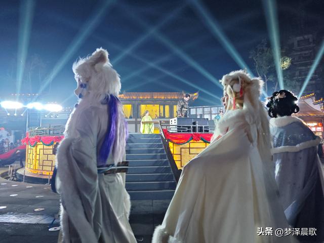 云梦：文化碰撞与音乐狂欢 祥云湾一周年庆典亮点纷呈