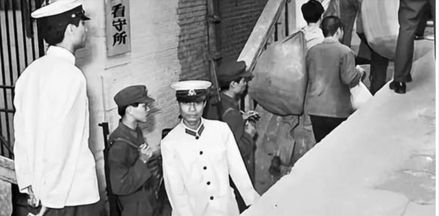 真凶拔掉满脸胡子改名，观看《刘胡兰》心存侥幸	，却不知难逃法网