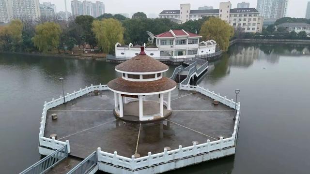 雨后的胜浦也太绝了！河流清透、公园藏景，还有野鸭戏水太治愈了