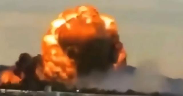 引擎爆炸、 90吨煤油	，美国老飞机事故牵出美军军机安全危机