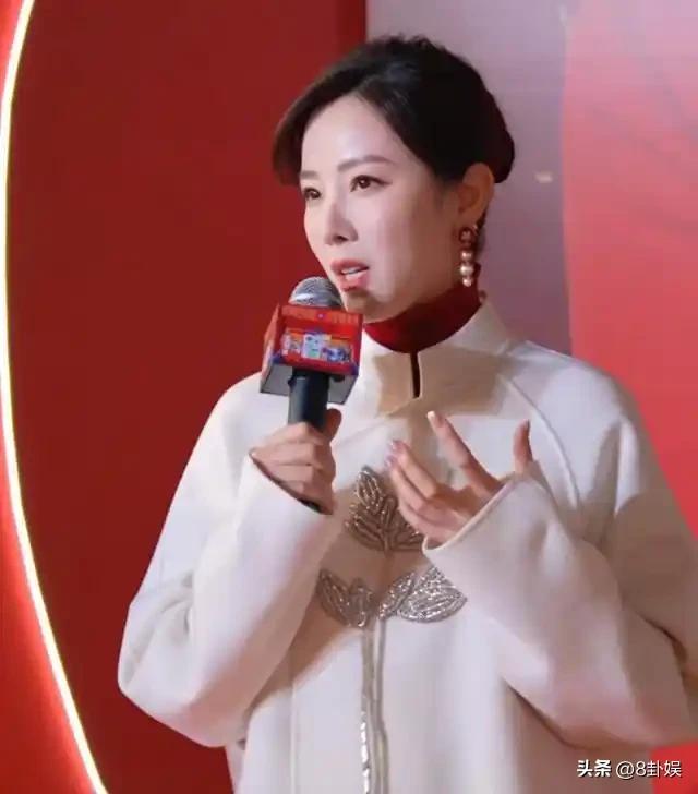 狐狸尾巴藏不住?李思思离开央视原因曝光,原来“野心”不止于此