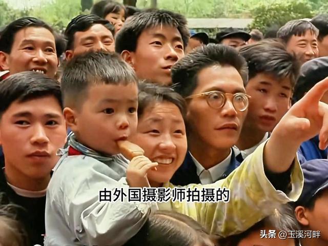 1966年外国人拍摄的上海影像，上海女人很精致，衣着朴素精神富足