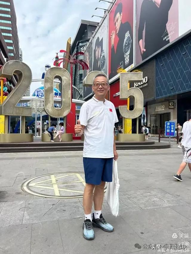 滔滔商海潮头立 灿灿香街画卷开一一走进沈阳百年"太原街"