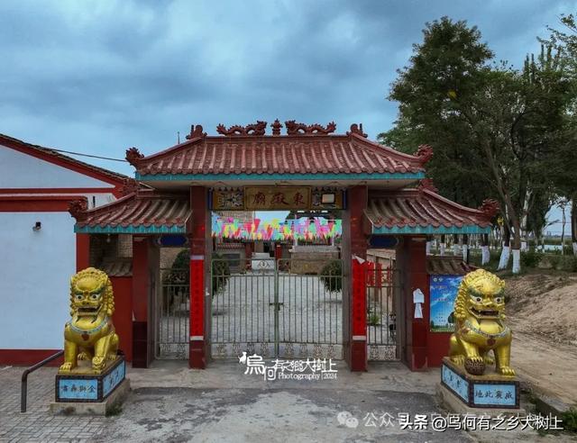 灵武市杨洪桥有座东狱庙，仅200余年历史，却经历三拆三建