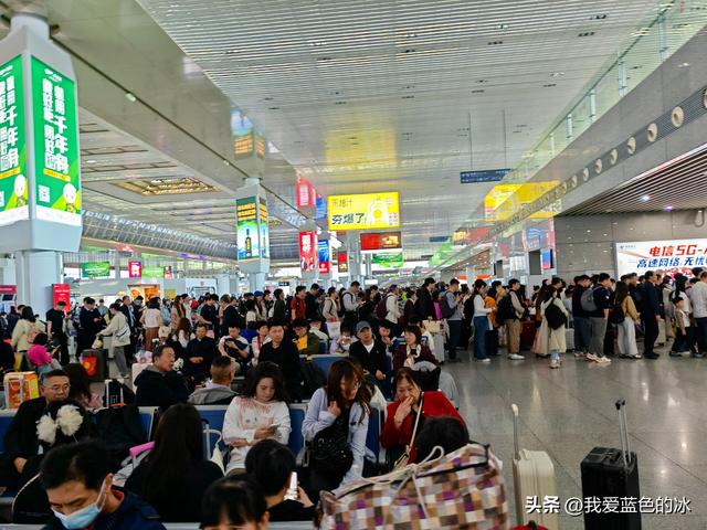 早晨六点出门，下午五点来到了山西地盘最大的城市忻州市