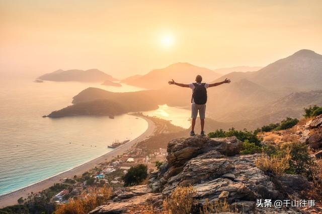 滕州农村路上偶遇硬核大哥：从辽宁徒步去黄山，42天踏遍半中国