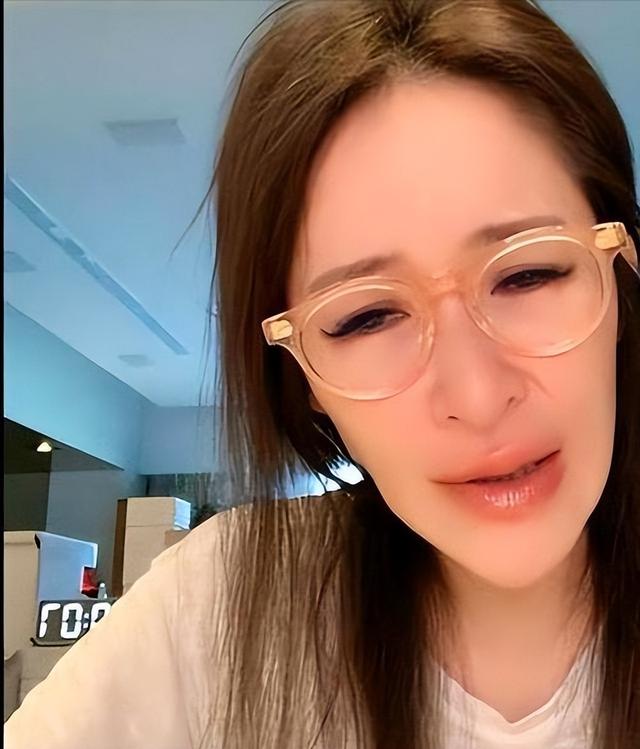 牡丹花下死！46岁"纵欲过度"的萧亚轩，终是为自己行为买了单