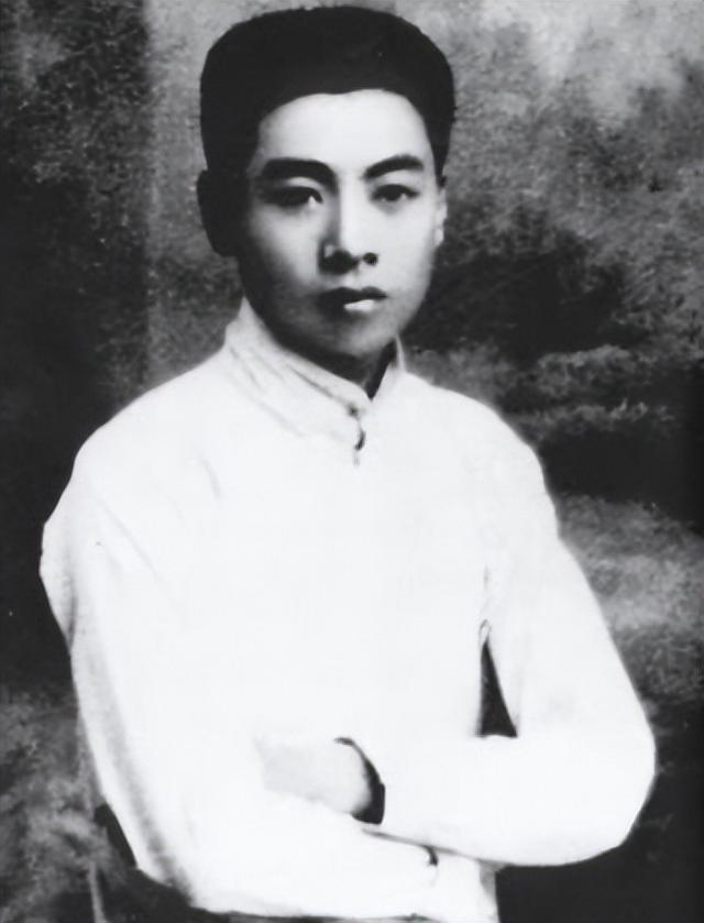 蒋介石临终前告诉蒋经国：我这一生只敬佩一人，畏惧两人！