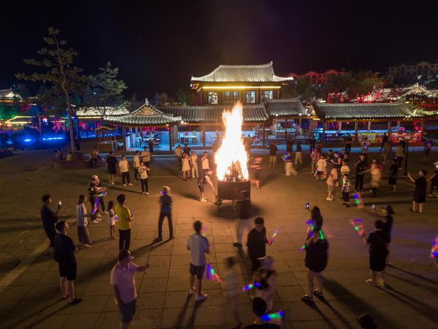 千年崖城，边境线上的时光秘境