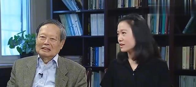 杨振宁离世2天，令人担心的事情出现了，原来翁帆一个字都没说错