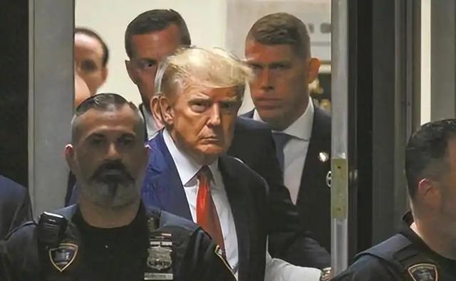 美国最差劲的总统是谁，不是特朗普、不是拜登，而是作恶多端的他